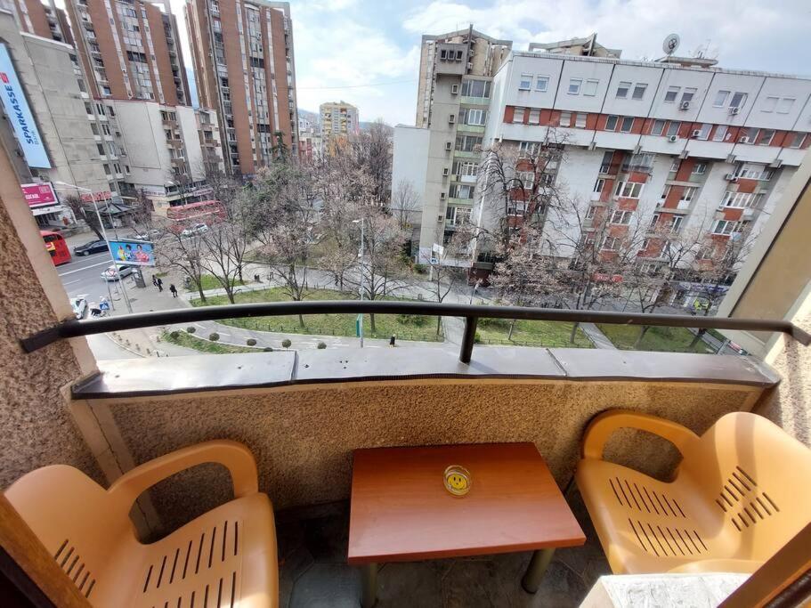 City Center Chic, Urban Apartment Escópia Exterior foto